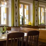 Hotel-gasthof Neue Post 2*