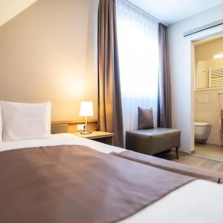 Hotel-gasthof Neue Post Hotel 2*