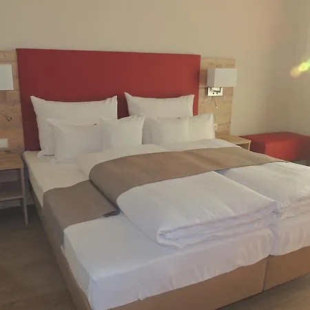 Hotel-gasthof Neue Post Leutershausen (Bavaria)