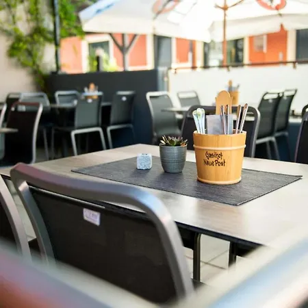 Hotel-gasthof Neue Post 2*