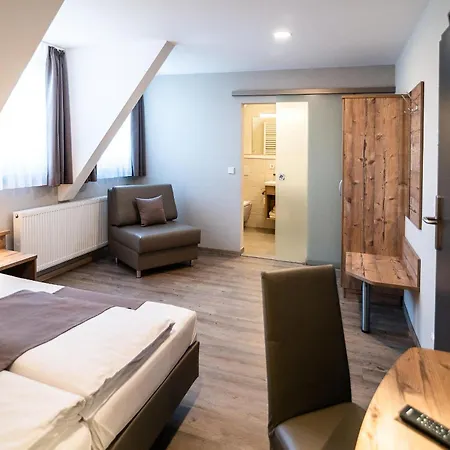 Hotel Hotel-gasthof Neue Post Leutershausen (Bavaria)