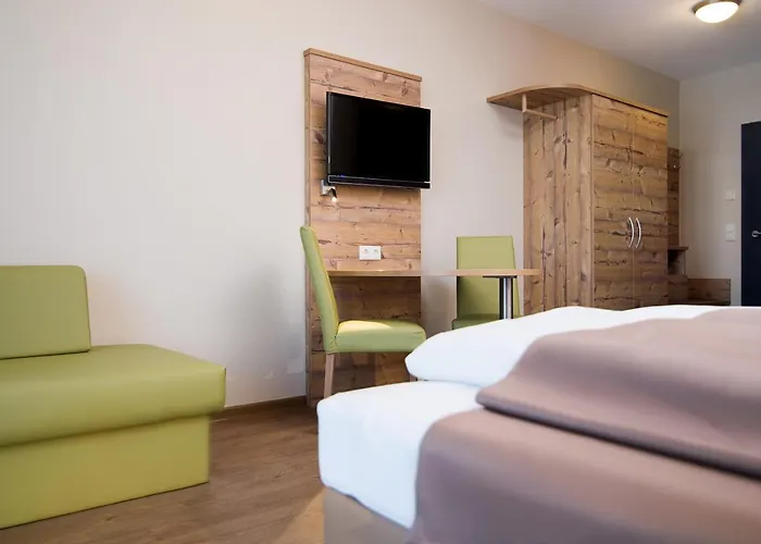 호텔 Hotel-gasthof Neue Post 2*